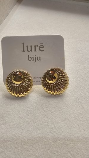 Brinco dourado
